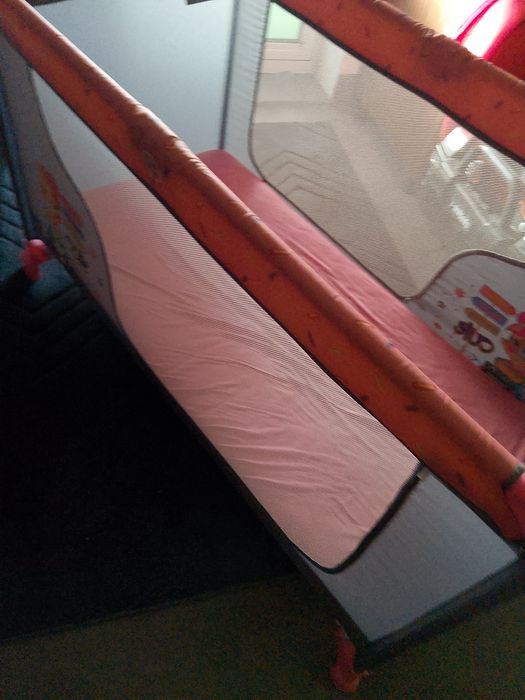 Кошарка за бебе, със мрежа, със врата, двойно дъно сгъваема