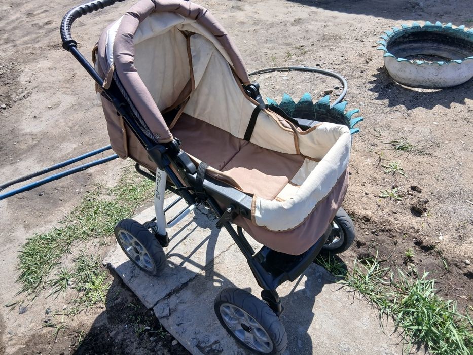 Продам детскую коляску