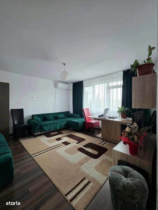 De vanzare apartament cu 4 camere, decomandat, zona ultracentrala