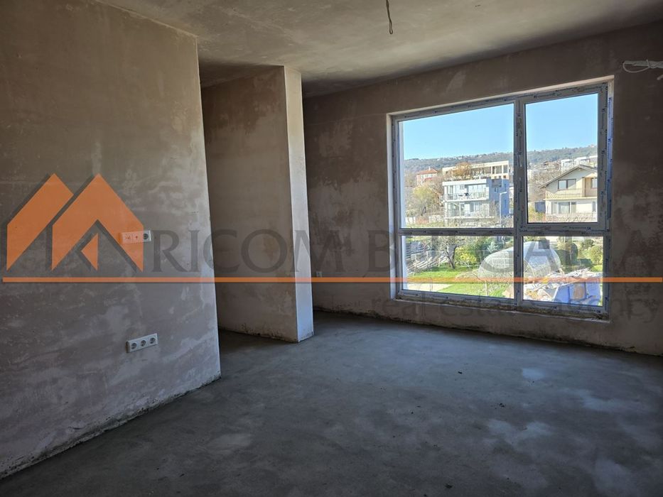 Къща в Варна-Виница площ 256