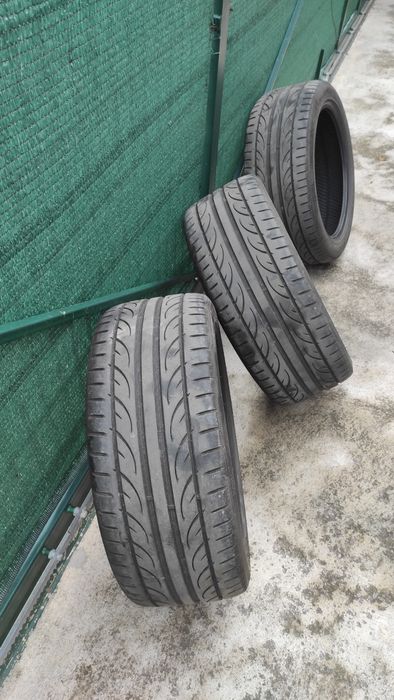 Летни гуми - Hankook Ventus V12 evo2 - 225/45 R17 (DOT - 1022)