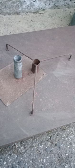 Подставки под елку