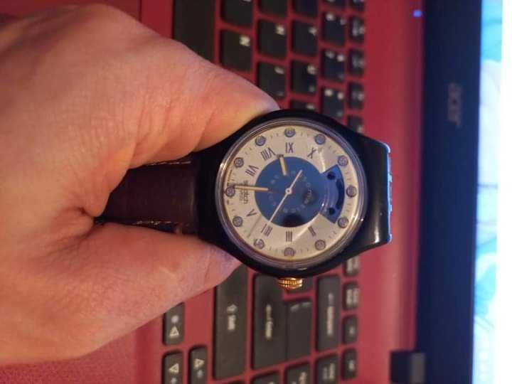 Vând ceas automatic Swiss rezistent la apa