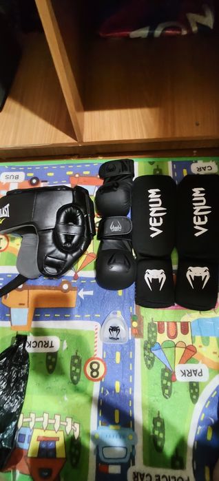 Продам экипировку для ММА на 6-8лет