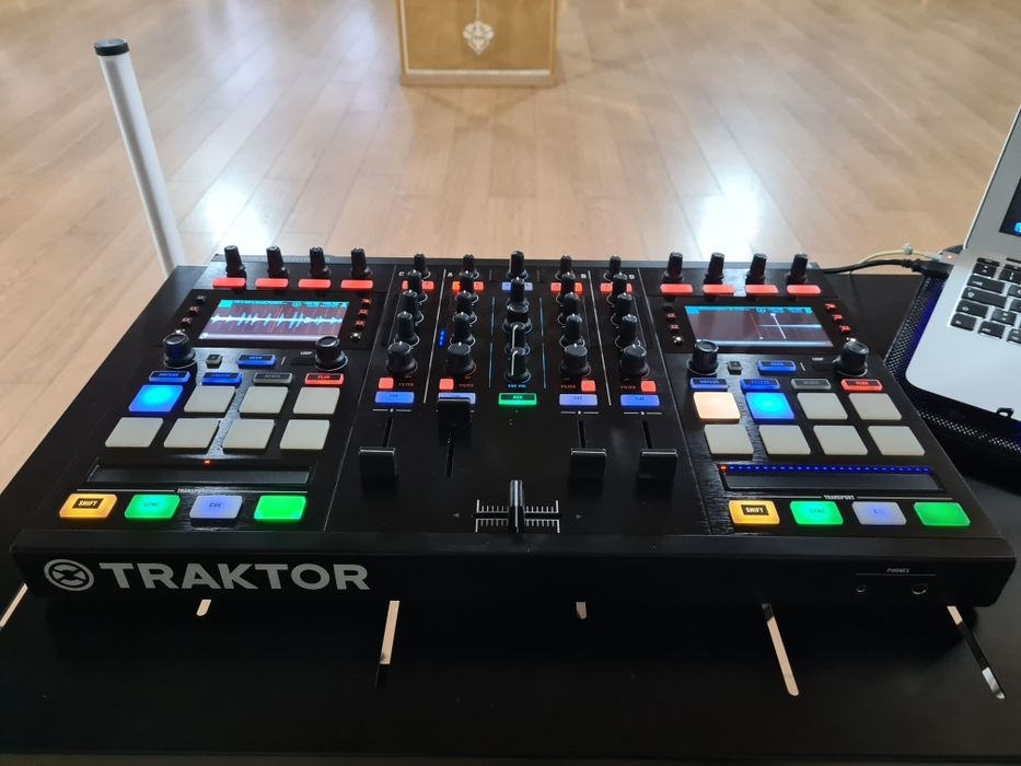 Traktor Kontrol S5