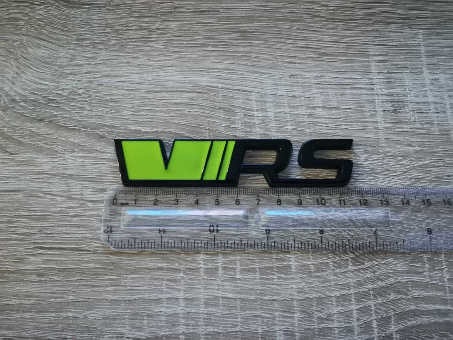 Skoda VRS Шкода ВРС надпис отровно зелено с черно