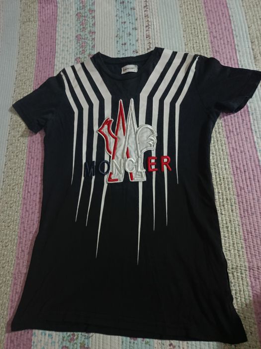 футболка Moncler