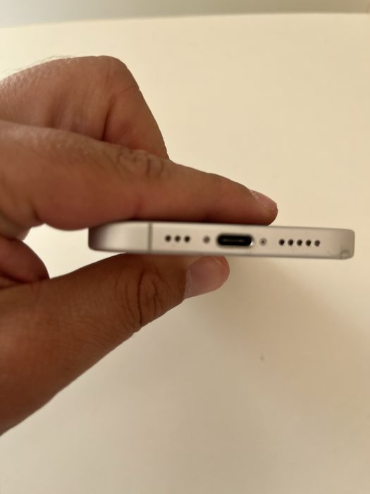Iphone 16 128GB 90% bat