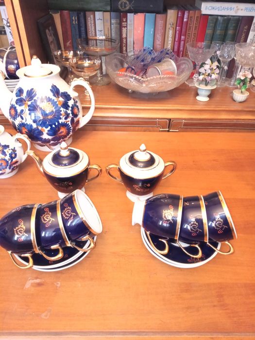 Продам сервиз чайный