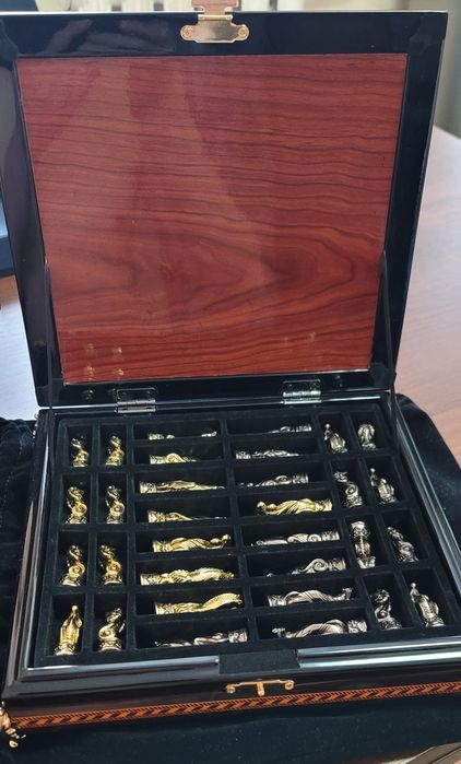 Шахмат "Зверинный стиль"