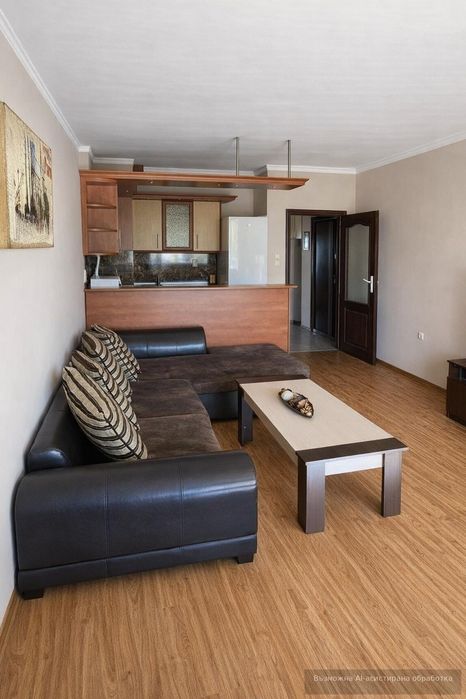 Дава се под наем Тристаен апартамент в Пловдив, Център - 85 кв.м за 648.21 € - Снимка #2