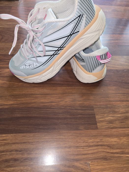 Adidas talpa .oale spuma