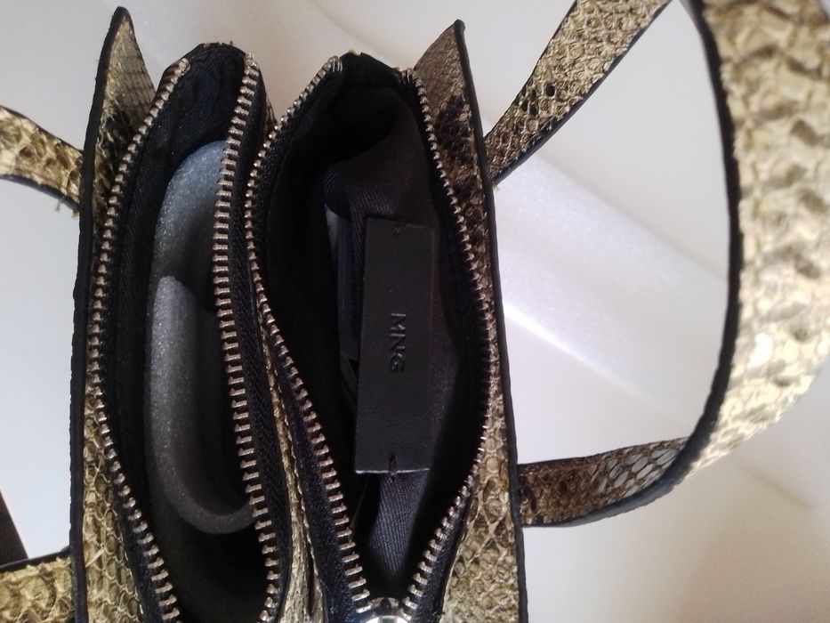 Миниатюрна чанта MANGO