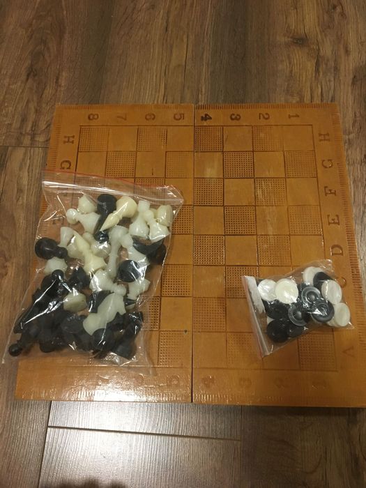 Табли и шахове в много добро състояние