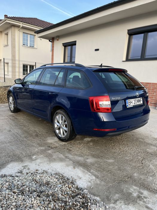 SKODA Octavia 2018 — imagine 3