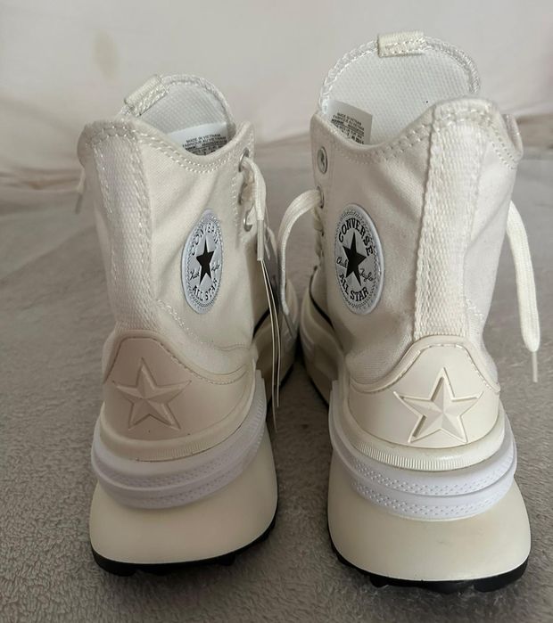Converse  nr 40 noi