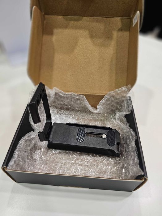 Nitze L-скоба за фотоапарати Canon R6 Mark II / R6 / R5 / R5 C