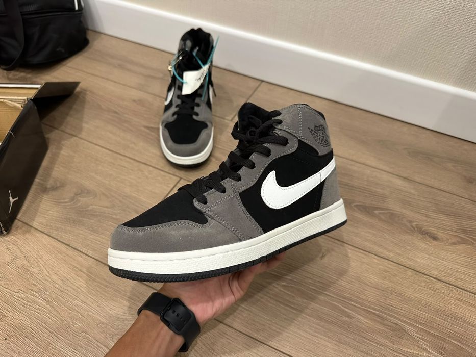Продам кроссовки Nike Jordan