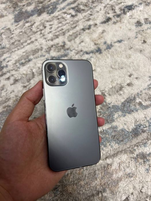 Iphone 12pro  ideal xolatda!