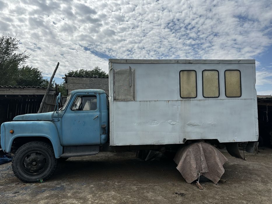 Продается ГАЗ 52 с будка