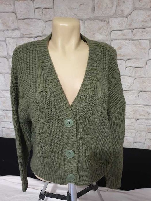 Pulover/Cardigan Stradivarius,marimea L,stare buna