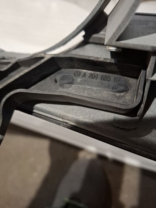 Решетка, маска w204 оригинална