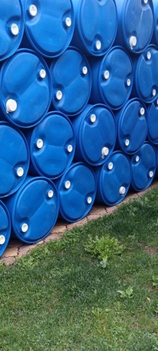 Butoaie din plastic 220litri