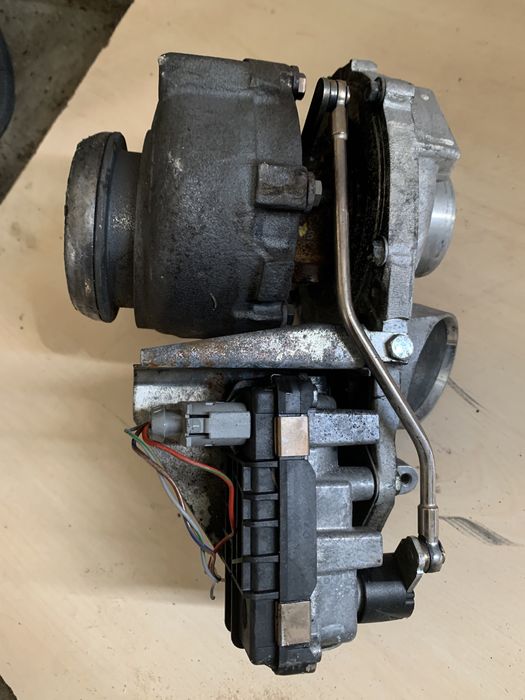 Turbina mercedes e class 2.2 cdi an 2008