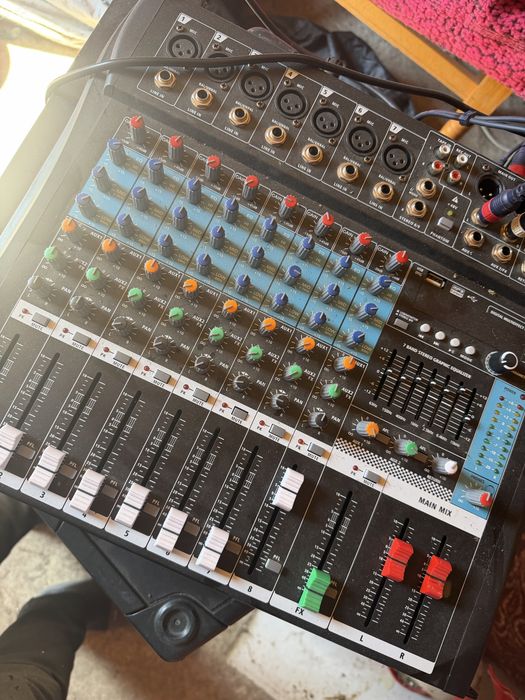 Boxe cu tot cu putere si mixer