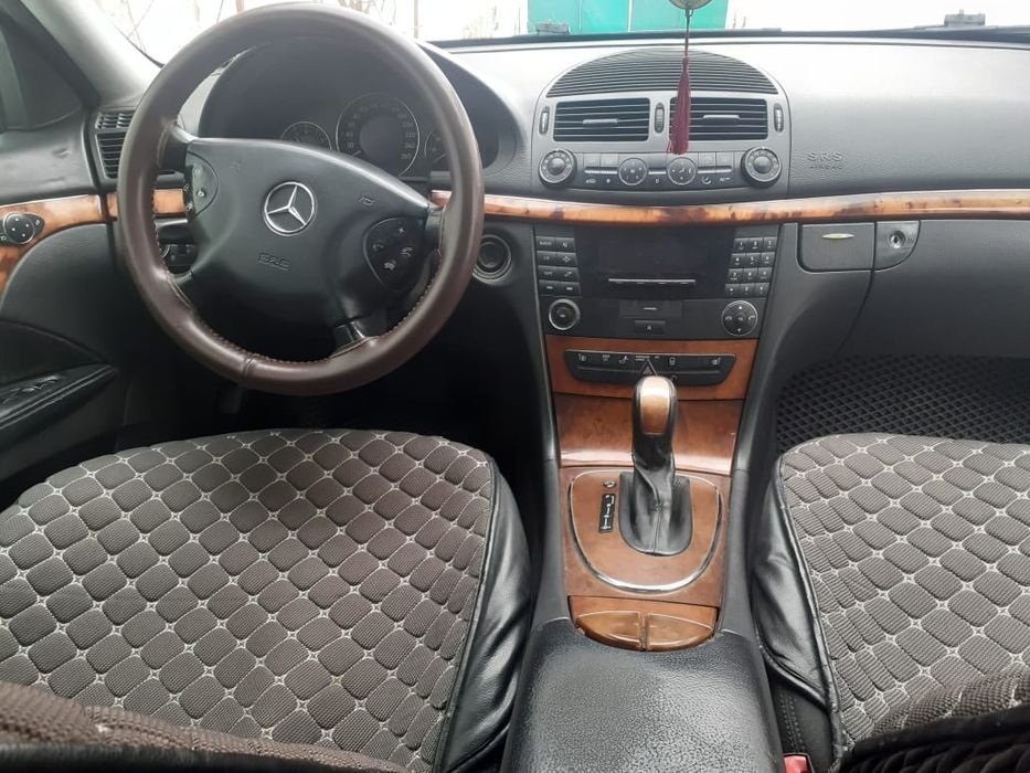 Мерседес Е 240 (211)