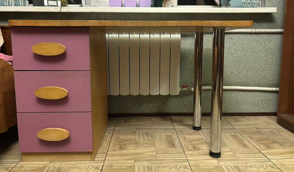 Продам комплект детской мебели