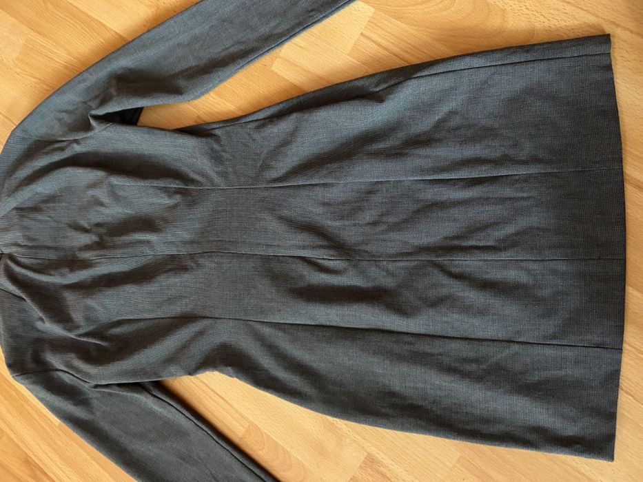 Rochie zara gri cu patretele cu slit cut out decolteu marime S