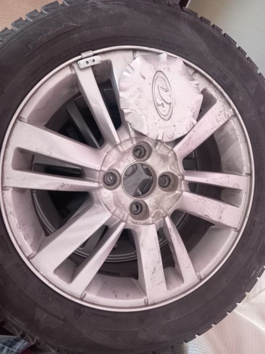 Шины с дисками..