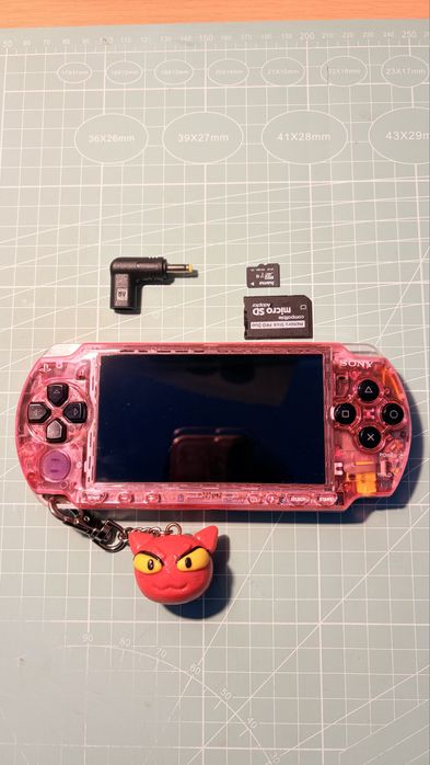 PSP 2000 fetite anime ganditoare…