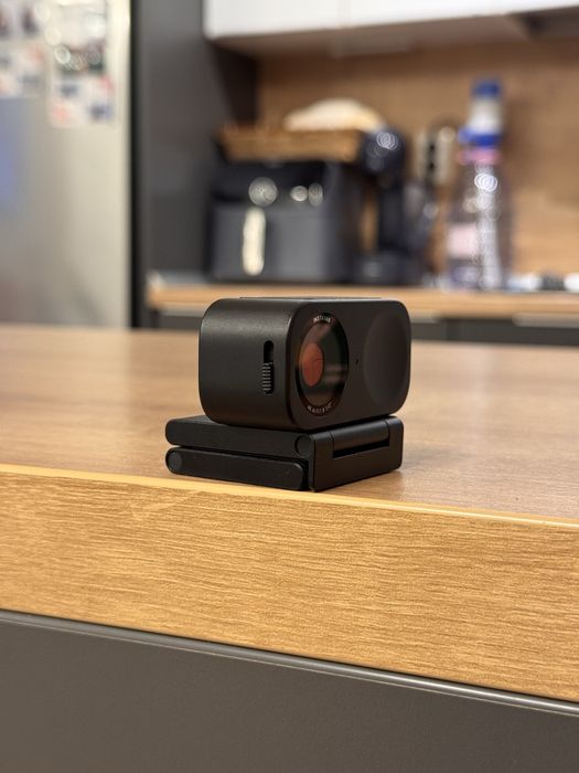 Webcam Insta360 Link 4K AI Tracking / Autofocus / Stare foarte bună