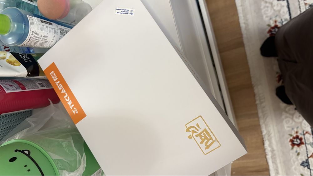 Планшет почти новая