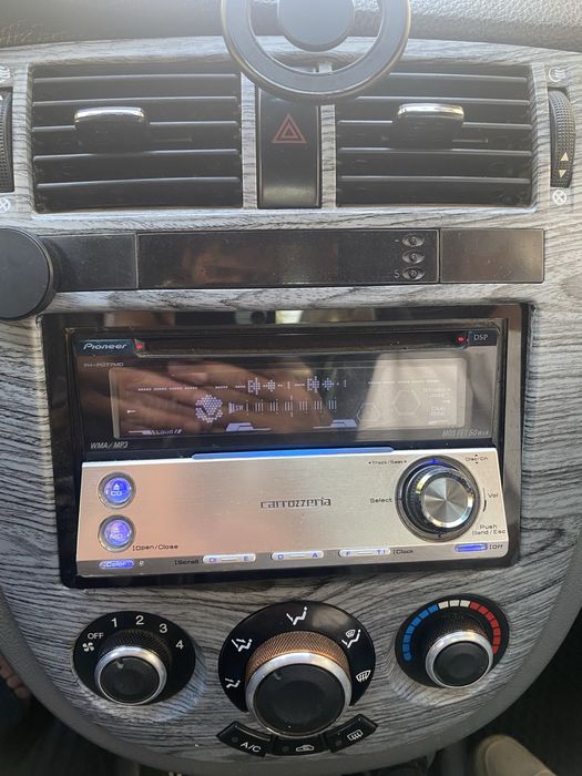Sotiladi: Pioneer Carrozzeria FH-P077MD магнитола