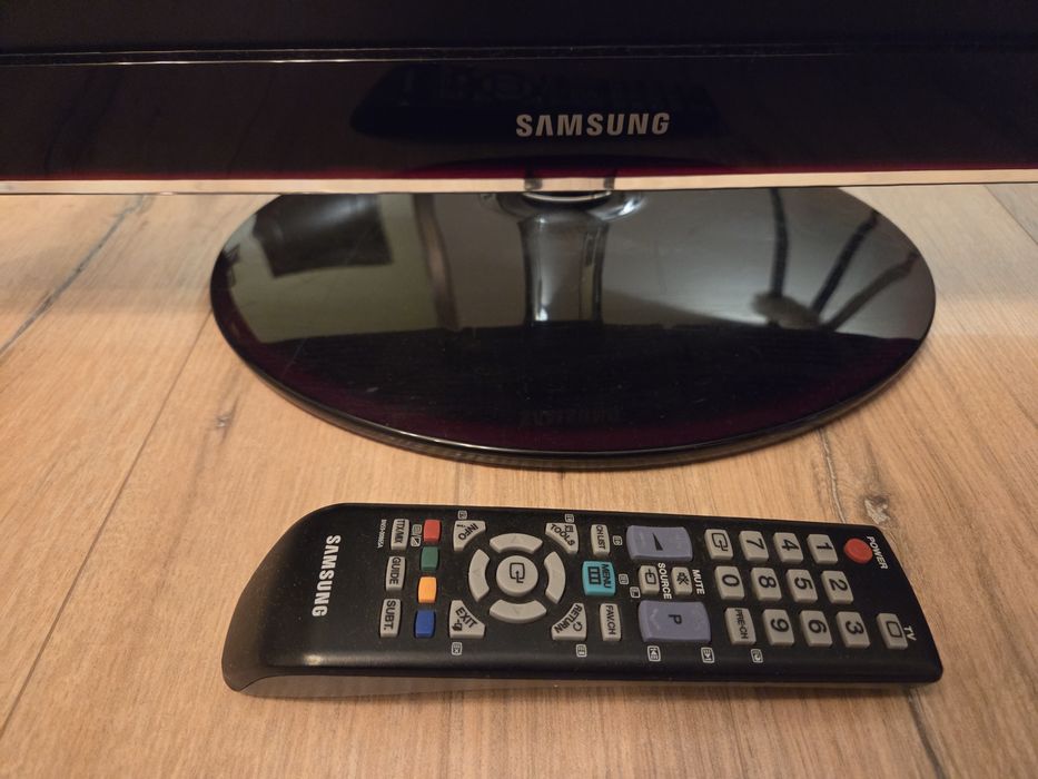 Телевизор/Монитор Samsung  SyncMaster  P2770HD