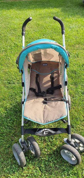 carucior pliabil Chicco vara-iarna-ploaie