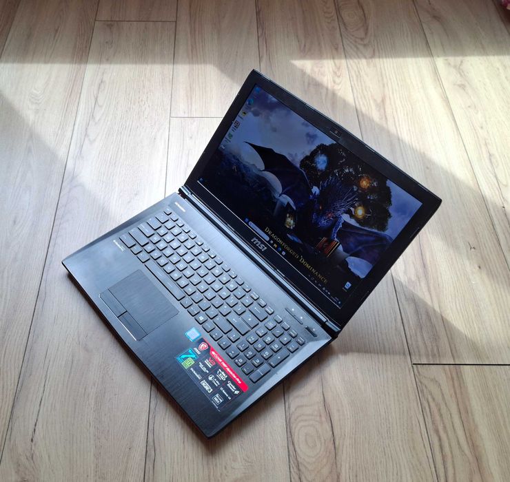 15.6' IPS MSI Apache Core i7-7700HQ/GTX 1060 3GB/16GB/512GB SSD/Бат.4ч.