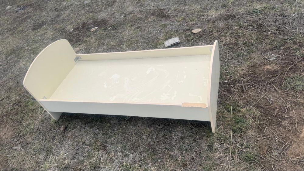 .Продам кровати.