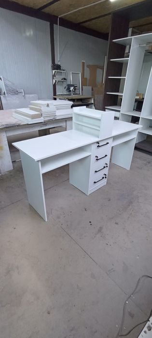 Маникюрные столы НА ЗАКАЗ