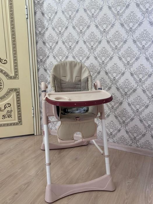 Баланың тамақтанатын столы