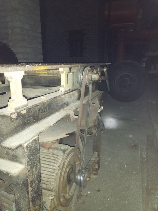 Станок деревообрабатывающий