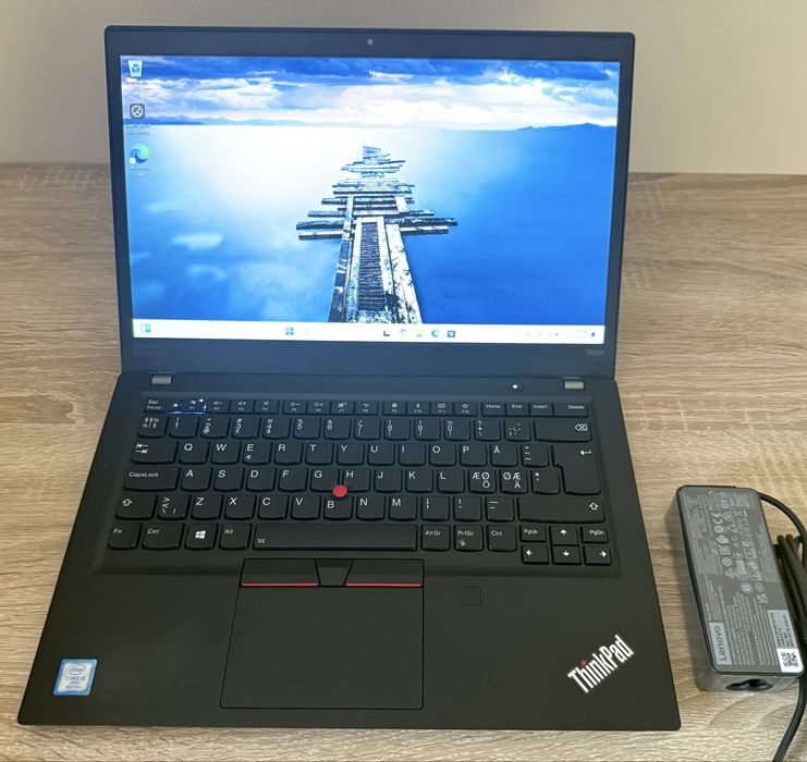 Lenovo Thinkpad T490s i5 256GB 8GB - CA NOU - Portabil ! Slim !