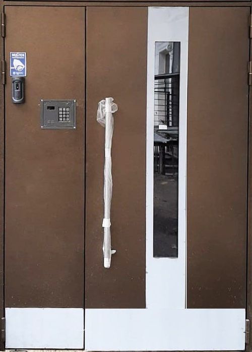 Металические двери для подъездов