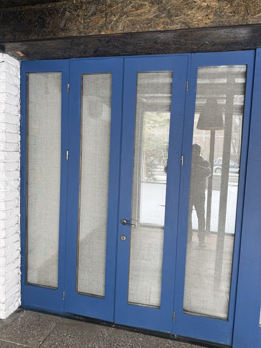 Витражные двери для кафе и дома