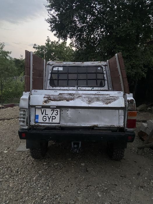 Vand ARO 4x4 cu acte
