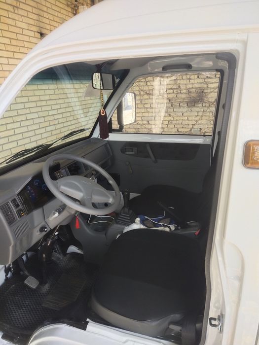 Дамас афто сотилади