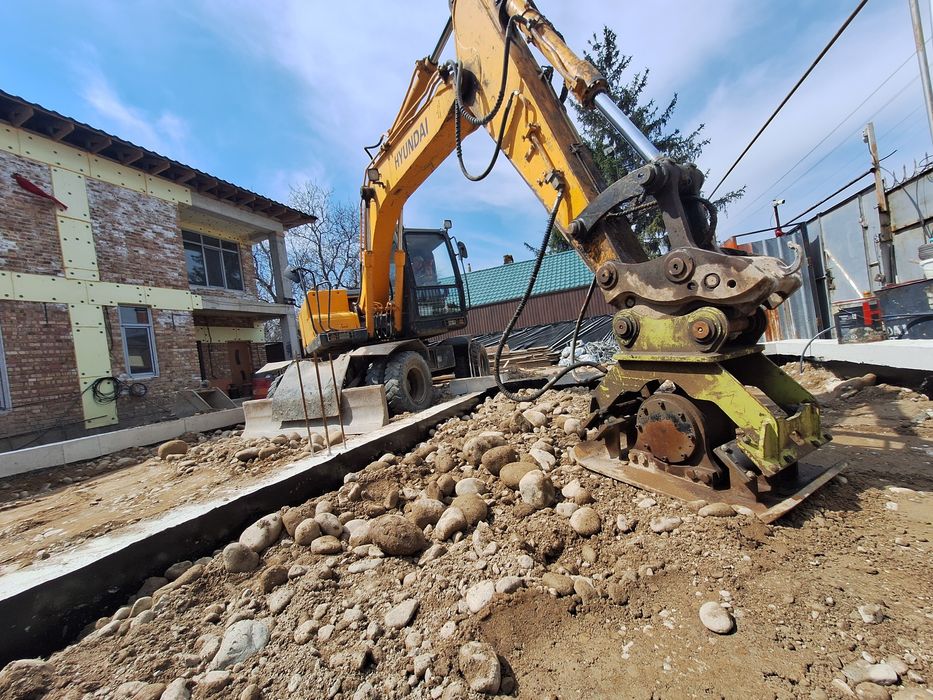 Вибротрамбовка виброплита экскаватор